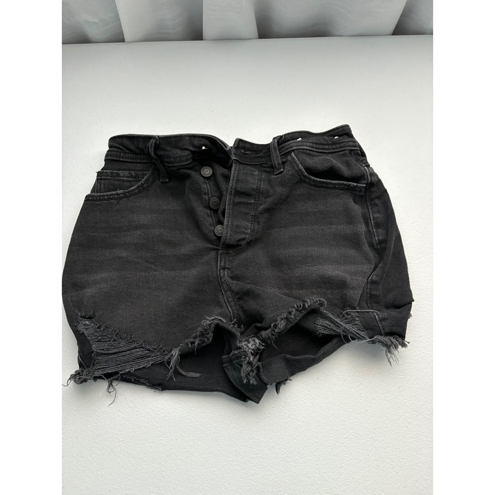 Hollister Curvy Ultra High Rise Mom Short Black Distressed Denim Size 3 W26‎